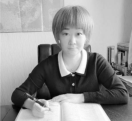 大连铁路中学英语教师.
